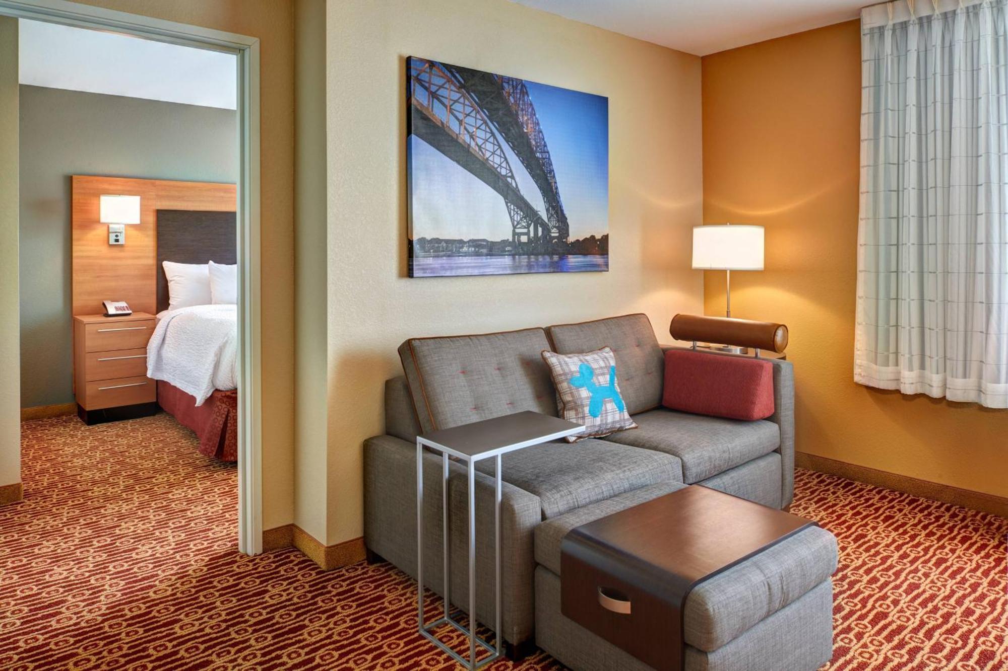 Towneplace Suites By Marriott Detroit Troy Bagian luar foto