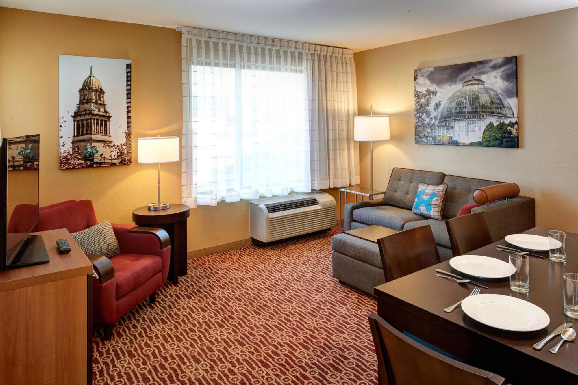 Towneplace Suites By Marriott Detroit Troy Bagian luar foto